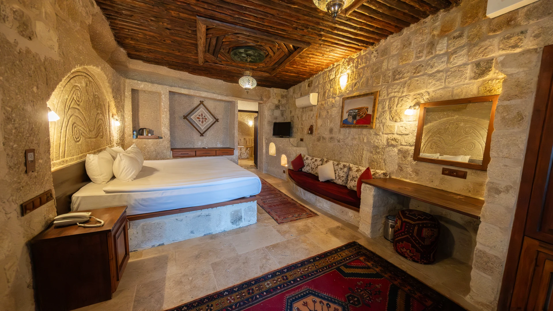 Suite nuptiale premium avec hammam – Chambre 507