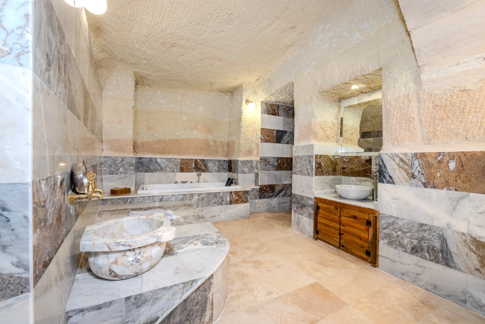 805 Premium Königssuite mit Hammam